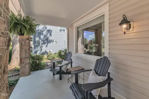 Exterior - 406 E Whitaker Mill Rd, Raleigh, NC 27608 photo 2 of 11