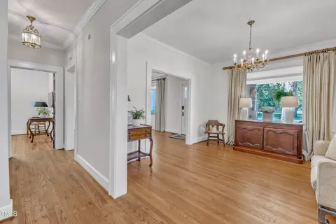 Entry Way - 406 E Whitaker Mill Rd, Raleigh, NC 27608 photo 1 of 7
