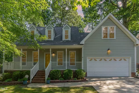 716 Beddingfield Dr, Knightdale, NC 27545