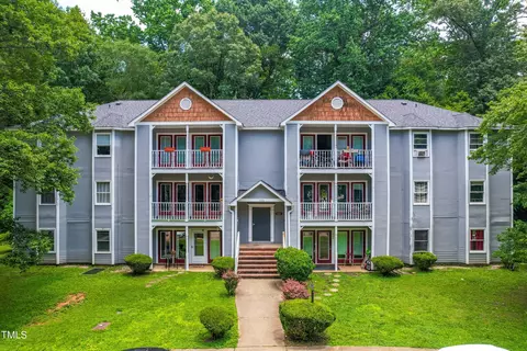 1320 Park Glen Drive Dr #204, Raleigh, NC 27610