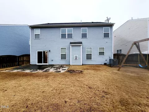 Exterior - 302 Glenview Ln, Durham, NC 27703 photo 4 of 6