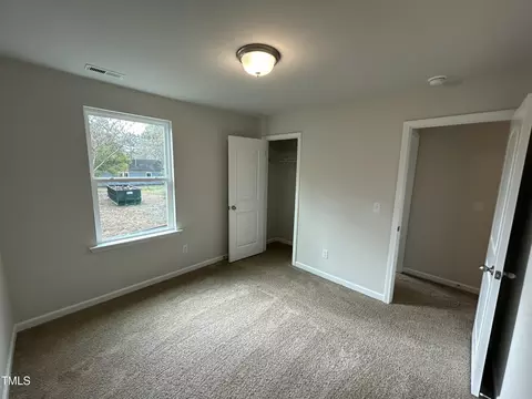 Bedroom - 1175 Beaver Creek Rd, Deep Run, NC 28525 photo 5 of 8