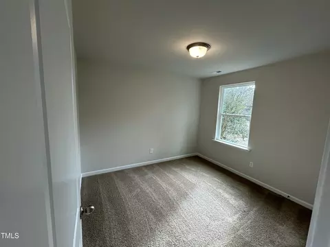 Bedroom - 1175 Beaver Creek Rd, Deep Run, NC 28525 photo 6 of 8