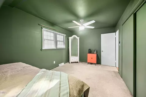 Bedroom - 1120 E Oak Dr, Durham, NC 27712 photo 4 of 4