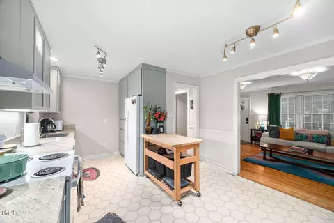 Kitchen - 1120 E Oak Dr, Durham, NC 27712 photo 2 of 3
