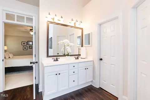 Bath - 109 Fox Trap Ct, Garner, NC 27529 photo 3 of 6