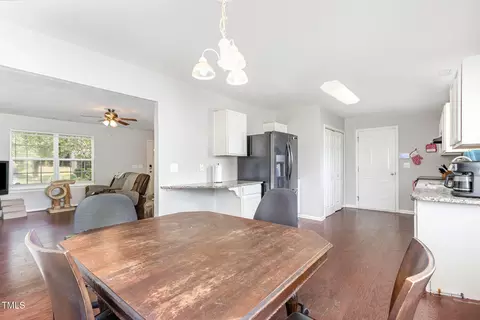 6 Ocean Ct, Durham, NC 27704 photo 9