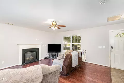 6 Ocean Ct, Durham, NC 27704 photo 8