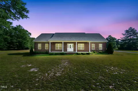 527 Live Oak Methodist Church Rd, White Oak, NC 28399