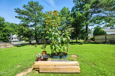 Exterior - 1 Saturn Ct, Durham, NC 27703 photo 8 of 9