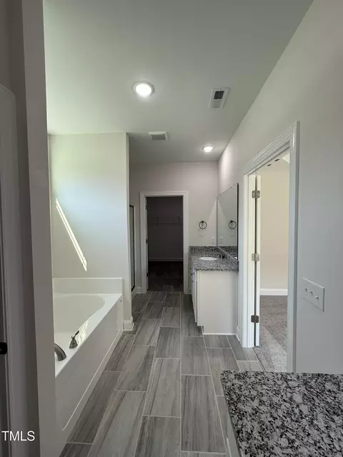 Entry Way - 290 Busterfield Ct, Benson, NC 27504 photo 2 of 2
