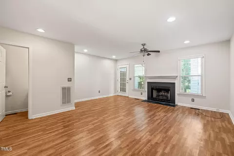 6051 Epping Forest Dr, Raleigh, NC 27613
