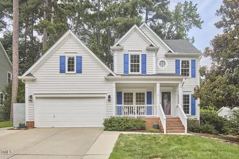 102 Duxbury Dr, Cary, NC 27513