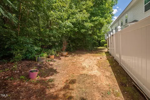 Exterior - 809 Davidson Point Rd, Cary, NC 27513 photo 12 of 13