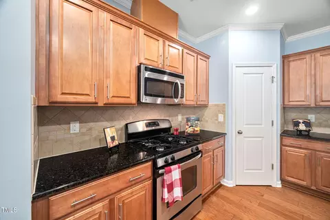 Kitchen - 809 Davidson Point Rd, Cary, NC 27513 photo 2 of 5