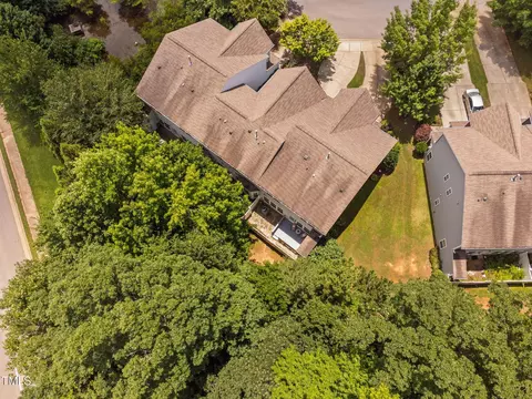 View/Area - 809 Davidson Point Rd, Cary, NC 27513 photo 3 of 9