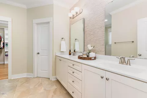 Bath - 6 Tulip Tree Ct, Durham, NC 27712 photo 2 of 4