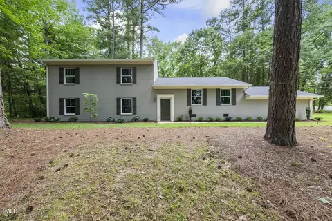 4301 Azalea Dr, Raleigh, NC 27612