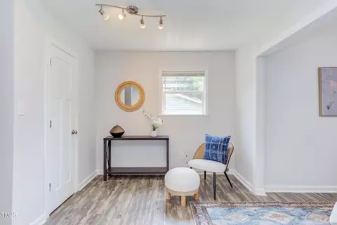 Entry Way - 2014 Athens Ave, Durham, NC 27707 photo 3 of 4