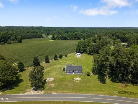 224 Grameta Ln, Lillington, NC 27546