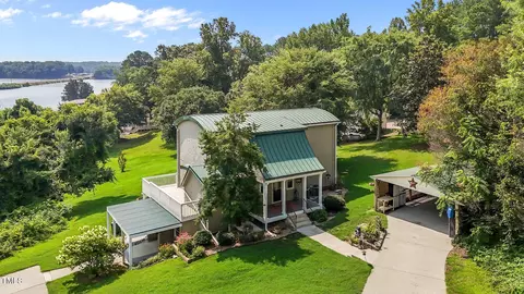 103 Saint George Ln, Semora, NC 27343