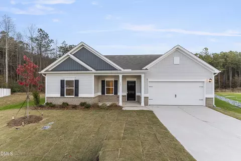 521 Olivia Crossing Ct, Four Oaks, NC 27524