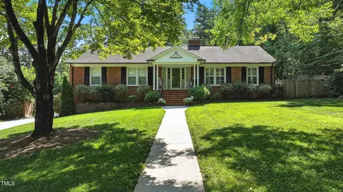 2008 Downing St, Greensboro, NC 27410