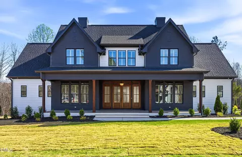 3916 Cedar Knolls Dr, Youngsville, NC 27596