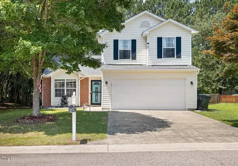 3814 Tyler Bluff Ln, Raleigh, NC 27616