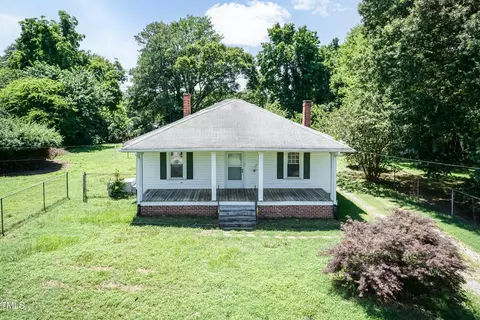 310 Spring St, Durham, NC 27703 photo 2