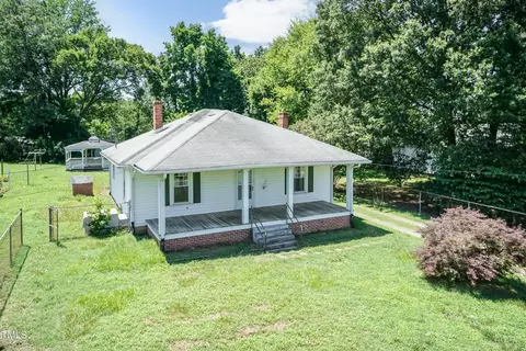 310 Spring St, Durham, NC 27703 photo 5