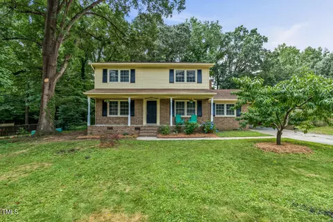 1704 Little John Ct, Burlington, NC 27217
