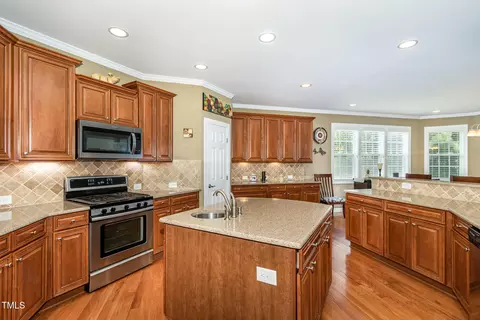 Kitchen - 5508 Sutteridge Ct, Durham, NC 27713 photo 3 of 4