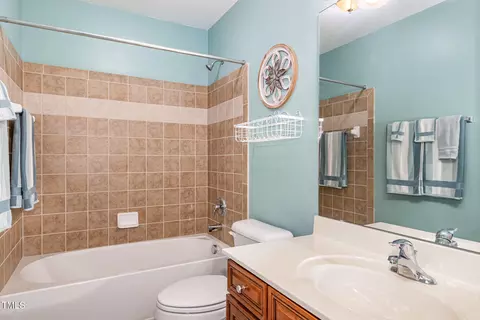 Bath - 5508 Sutteridge Ct, Durham, NC 27713 photo 2 of 3