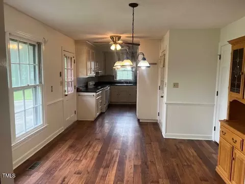 1116 Friendly Rd, Dunn, NC 28334 photo 3