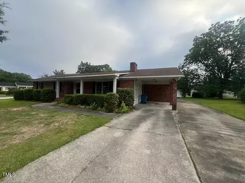 1116 Friendly Rd, Dunn, NC 28334 photo 2