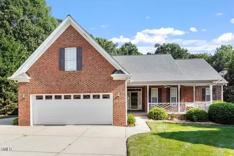 175 Georgetown Woods Dr, Youngsville, NC 27596
