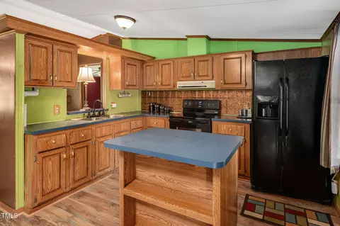 Kitchen - 1007 Windward Hill Ct, Middlesex, NC 27557 photo 2 of 3