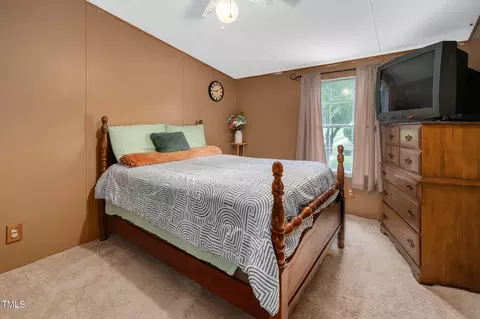 Bedroom - 1007 Windward Hill Ct, Middlesex, NC 27557 photo 5 of 6