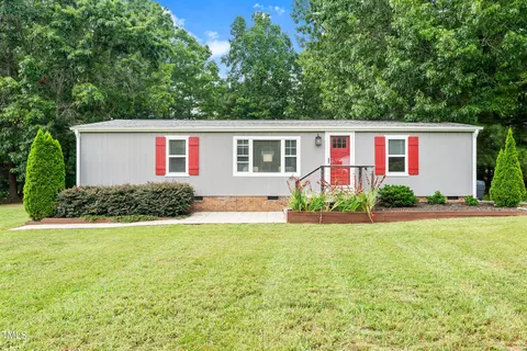 355 Windsong Ln, Youngsville, NC 27596