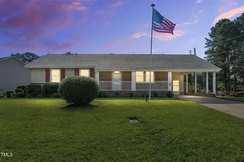 209 S Eastwood Dr, Benson, NC 27504