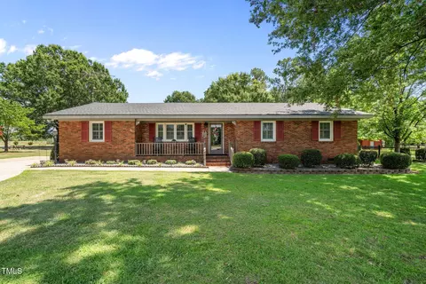 776 Antioch Church Rd, Dunn, NC 28334