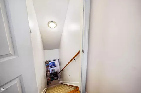 Entry Way - 7 Georgetown Ct, Durham, NC 27705 photo 5 of 5