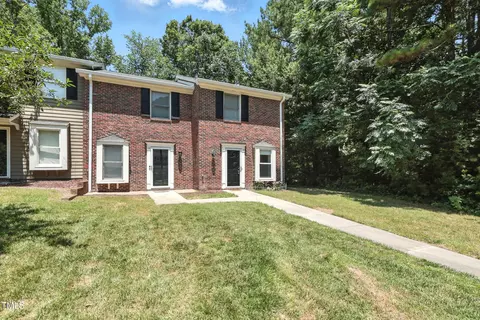 15 Hartford Ct, Durham, NC 27707