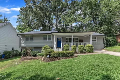 1316 Foxrun Dr, Raleigh, NC 27610