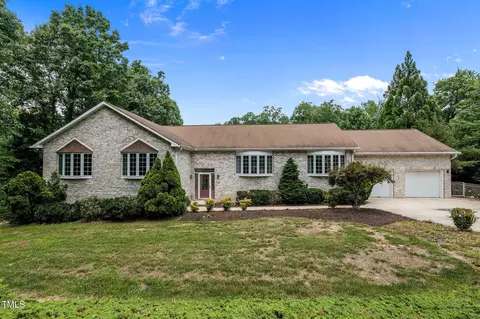 5004 Shadygrove Ln, Greensboro, NC 27407