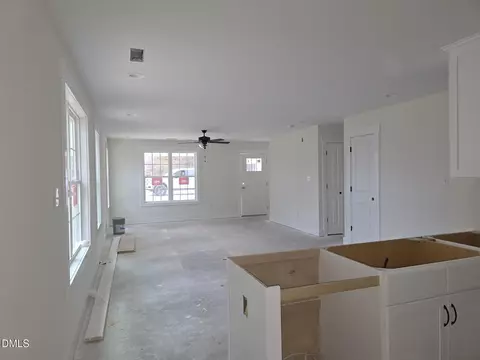 Living - 307 E Holmes St, Benson, NC 27504 photo 1 of 2