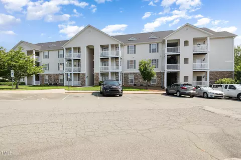 3009 Winston Dr #89, Burlington, NC 27215