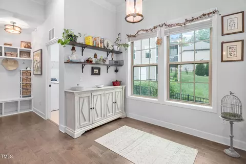 Entry Way - 7825 Charters End St, Willow Spring, NC 27592 photo 8 of 10