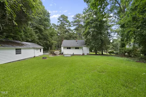 Exterior - 7 Meadowbrook Ave, Durham, NC 27712 photo 5 of 11